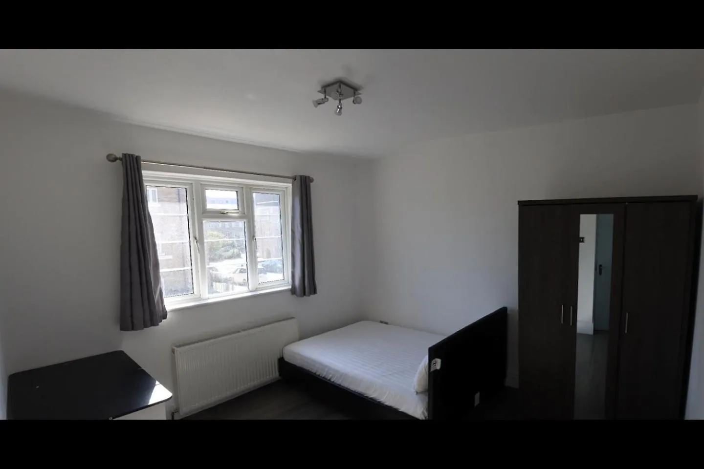 Limehouse Townhomes A Modern 4-Bedroom 3-Bathroom Townhome With A Private Garden London United Kingdom