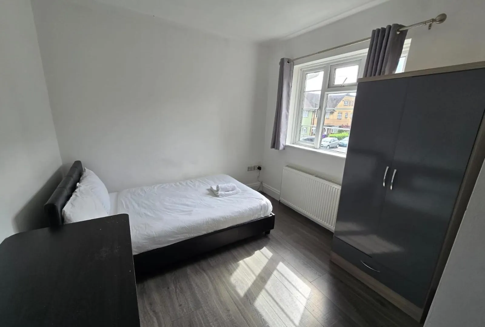 Limehouse Townhomes A Modern 4-Bedroom 3-Bathroom Townhome With A Private Garden Лондон